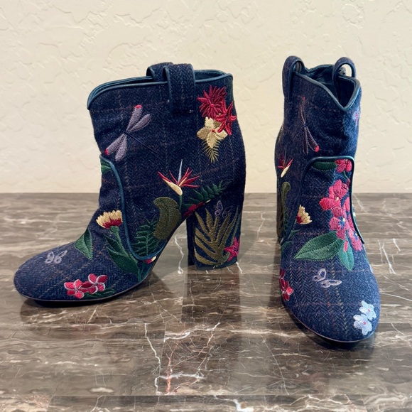 NEW Laurence Dacade Embroidered Booties - Picture 12 of 12
